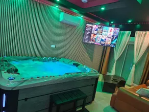 Intimate and romantic love nest - Image 5