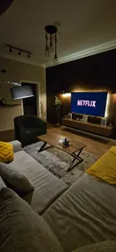 Three bedrooms apartment with 70-inch screen in the living room - Image 3