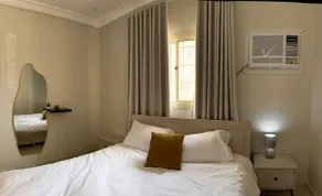 Quiet and elegant studio with self check-in - Image 3