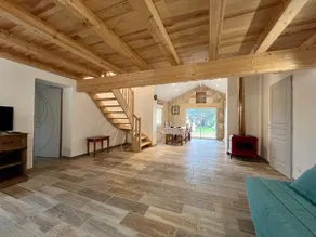 Peaceful stone house nestled between vineyards and nature - Image 3