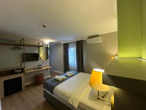 Best Spacious Room to Watch the City from the Balcony - Image 2