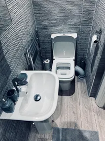 Stylish sleek retreat - 2 floors - Image 2