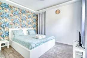 Blue & Floral ultra comfortable cocoon: 15 minutes from Paris - Image 2