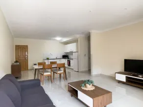 Self-Contained Apartment & Thermal Artesian Pools - Image 3