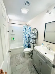 Your Home Away From Home! - Image 5