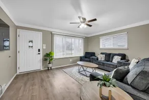 Charming Bungalow in MH | 1 King | 2 Queens - Image 4