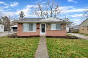 Charming Bungalow in MH | 1 King | 2 Queens - Image 2