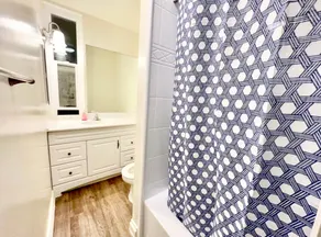 Nice 1 bd apt near path station - Image 5