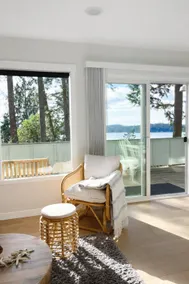 Water View Cottage, Minutes to Tulips - Image 3
