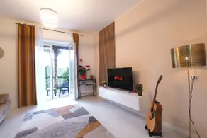 Melody's Garden House - Image 2