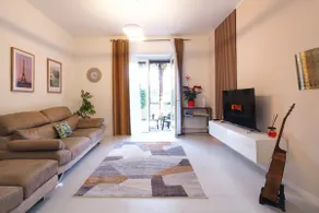 Melody's Garden House - Image 3