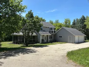 Private House on 5 acres - Walk to Alpine Valley - Image 2