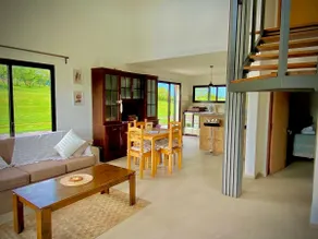 Country cottage in the city - Image 2