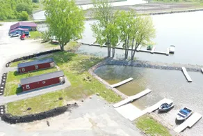 Lily Pad Lodge -Cozy Waterfront with Kayaks+ Dock - Image 5