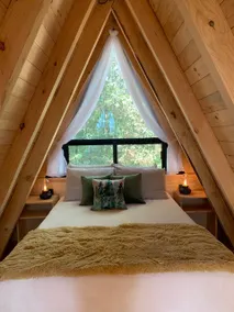 Cozy wooden cabin in the woods, Zacatlán - Image 2