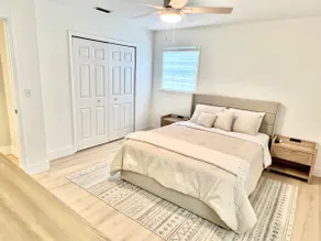 Designer Home Near EVERYTHlNG! - Image 4