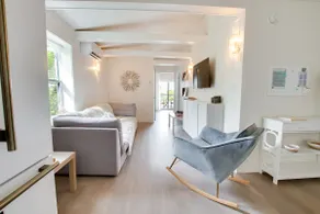 Salt Suite | Boutique Stay on Main Street - Image 3