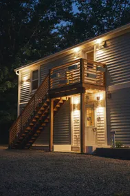 Salt Suite | Boutique Stay on Main Street - Image 2