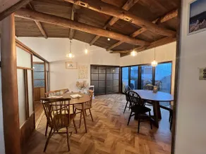 Private 1-group stay, bike-filled 50yr house - Image 4