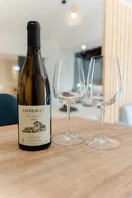 Romantic cocoon overlooking the Rhône Condrieu Vina Rhona V - Image 2