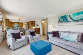 2BT Tranquil waterfront home with stunning views - Image 5