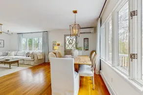 5BR Charming home near the Ocean w/ a Deck & Wifi - Image 5