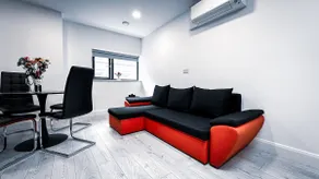 Deluxe Town Centre Apartment for 2 - Image 3