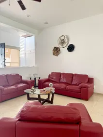 OM Wellness House - Image 3