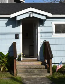 Downtown Walkable Edmonds | Private Deck - Image 4