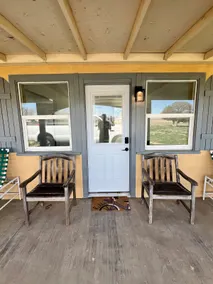 Dew Drop Inn Suite 3 - Image 4