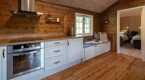 Idyllic family cabin - private & central location - Image 5