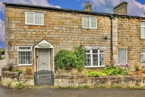 Cozy Countryside Cottage with Parking, Harrogate - Image 2