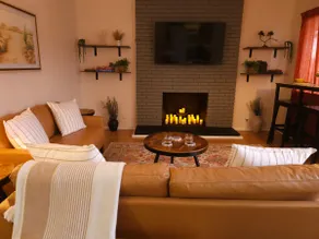Uptown ABQ Condo Near Parks & Dining - Image 4