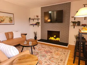 Uptown ABQ Condo Near Parks & Dining - Image 2