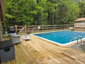 Woodsy Retreat Near Skiing, Private Pool in Summer - Image 4