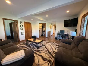 Pet Friendly Fully Furnished 1-Bedroom Oasis - Image 3