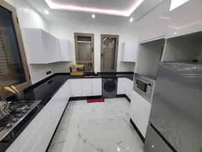 villa with pool - Image 5