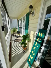 >The Pacific Airbnb< - Image 3