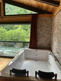 Nayon Bungalow with Stream View - Image 3