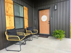 The Hangout on Heath Lane - Image 3