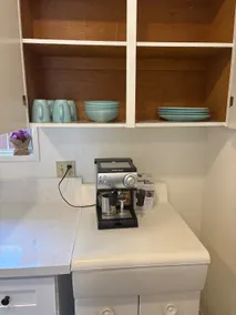#D Cozy and Quiet Private-Entrance Listing in Downtown Riverside - Image 3