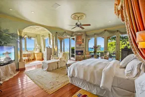 Malibu Beach Villa 5-Stars - Image 2