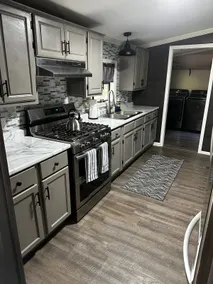 Luxury home 1 mile from Warsaw! - Image 3