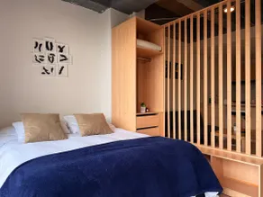 Artistic central loft with balcony - Image 5