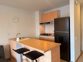 Artistic central loft with balcony - Image 3