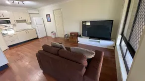 Comfy granny flat on 5 acre property - Image 2
