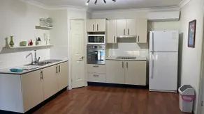 Comfy granny flat on 5 acre property - Image 3