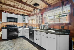 Riverbend Cabin | 20 Minutes from Lake George - Image 3