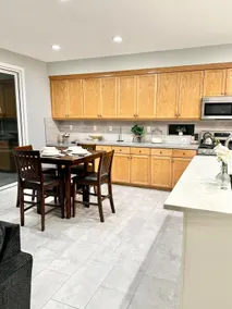 Relocation Specialists Cozy Home - Image 3