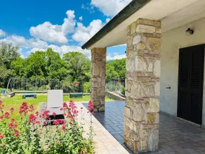 Nature retreat near Todi - Image 2